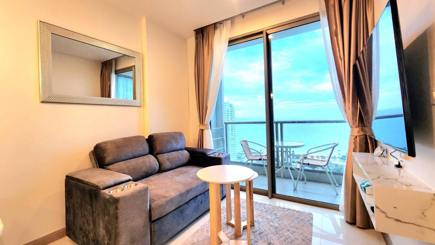 Riviera Jomtien Beach By Monthstayz Exterior photo