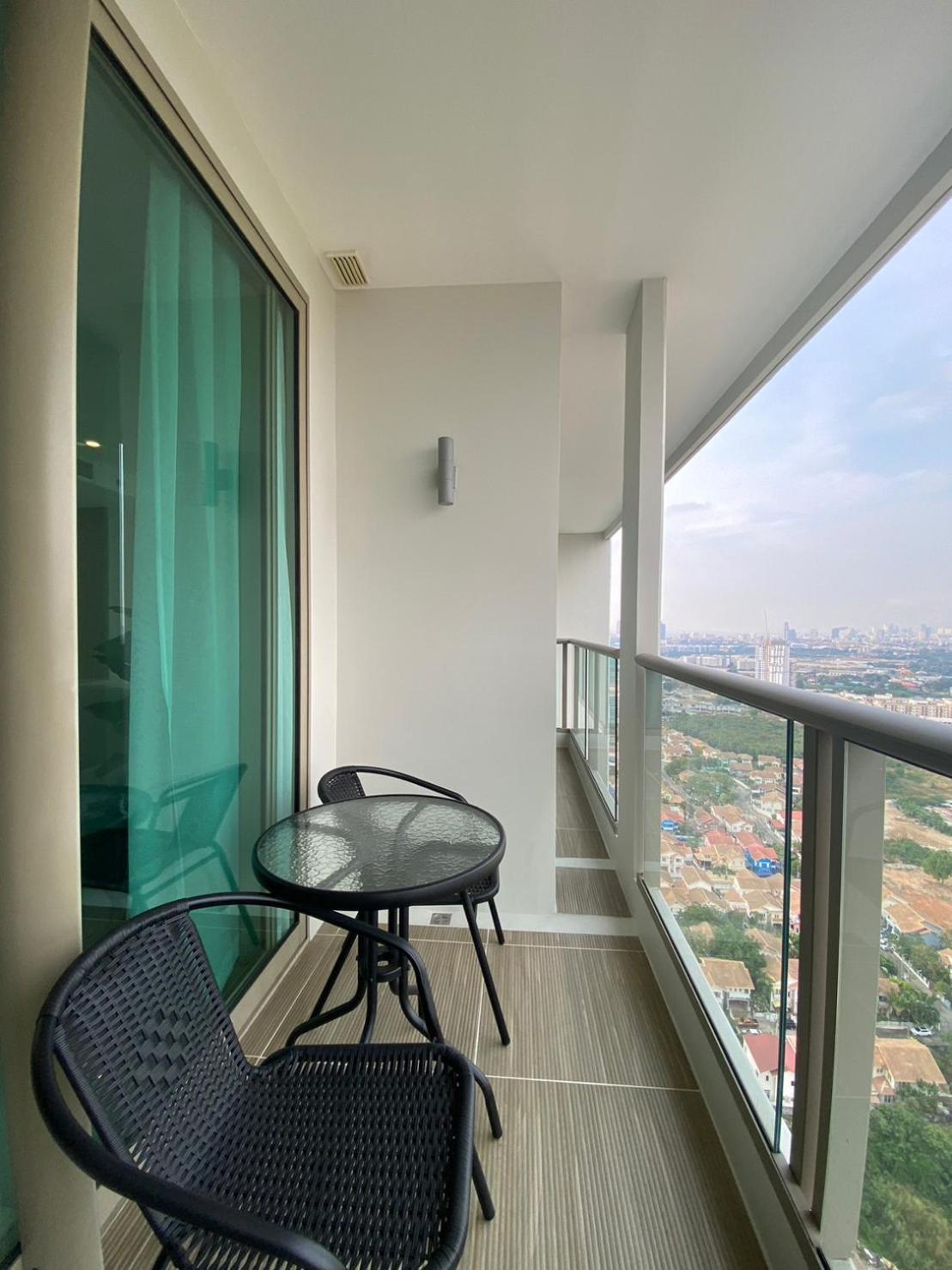Riviera Jomtien Beach By Monthstayz Room photo