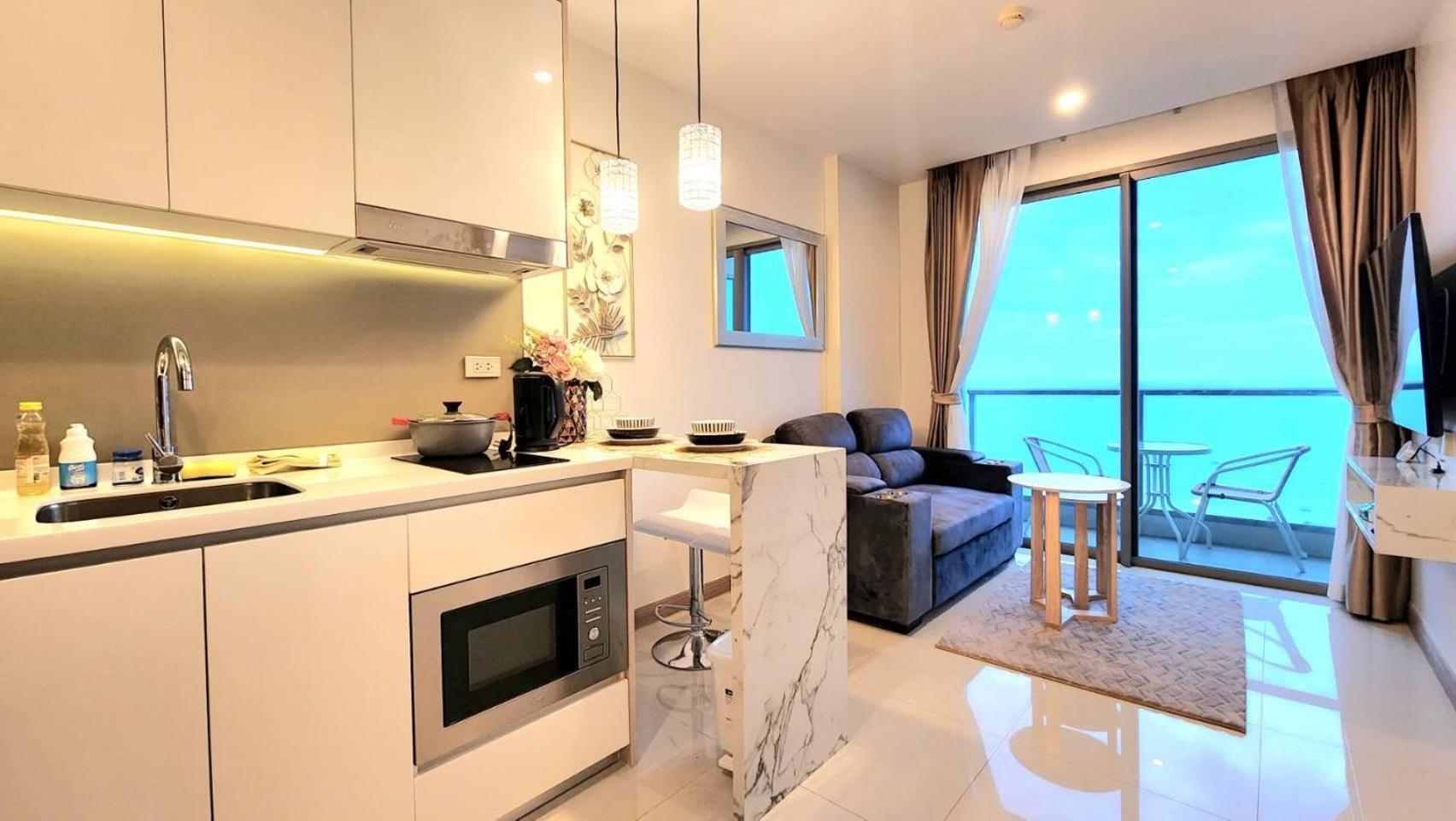 Riviera Jomtien Beach By Monthstayz Exterior photo